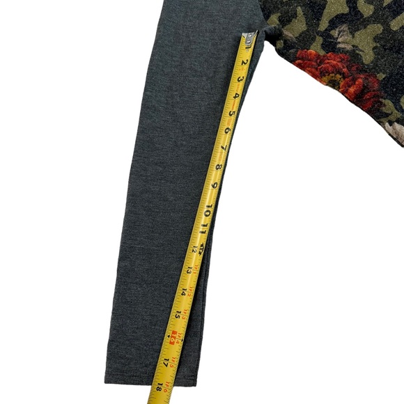 A.gain Floral Long Sleeve Top Size Medium - Picture 13 of 17